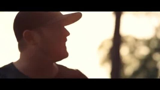 Cole Swindell - Middle of a Memory