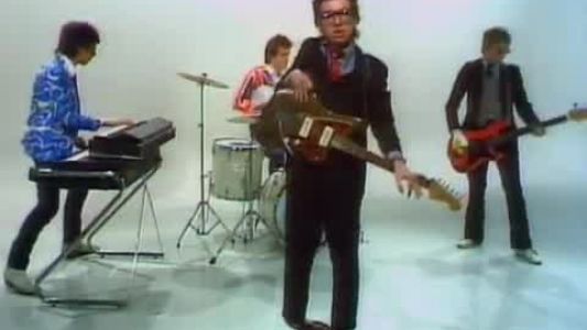 Elvis Costello & The Attractions - (I Don’t Want to Go to) Chelsea