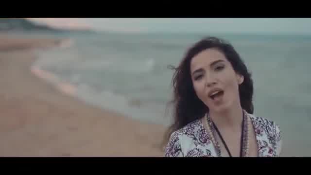 Burcu Güneş - Darmaduman (orijinal)