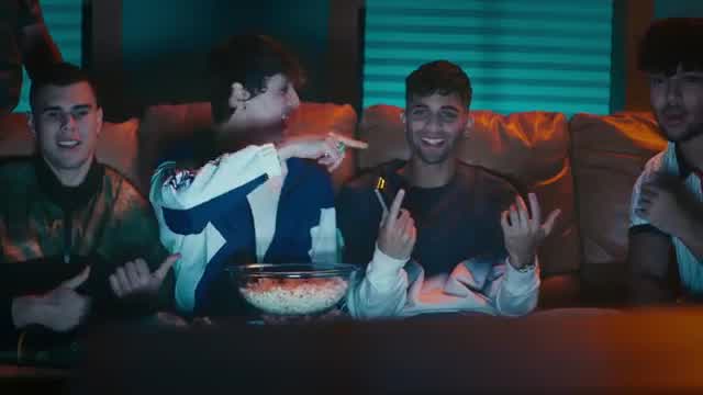 CNCO - Un beso