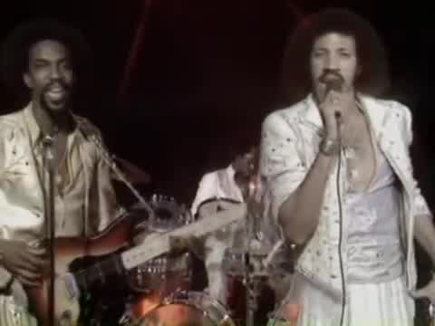 Commodores - Sail On