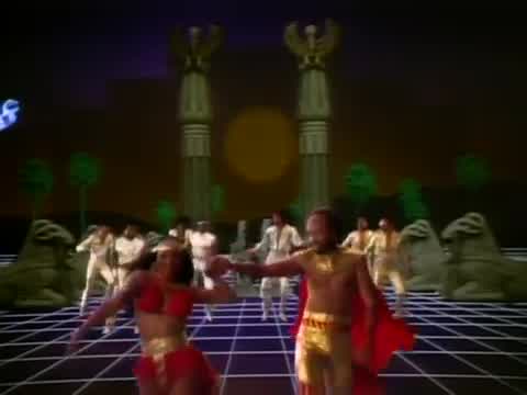 Earth, Wind & Fire - Fall in Love with Me