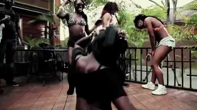 Konshens - Gal a Bubble