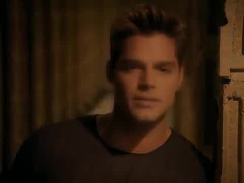 Ricky Martin - Vuelve