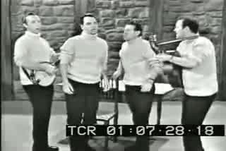 The Clancy Brothers and Tommy Makem - The Wild Colonial Boy