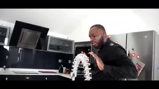 Abou Debeing - Je te vois (feat. Abou Debeing)
