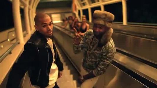 Chris Brown - Loyal (Explicit)
