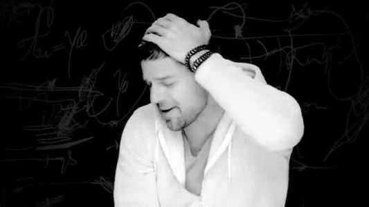 Ricky Martin Vuelve Watch For Free Or Download Video